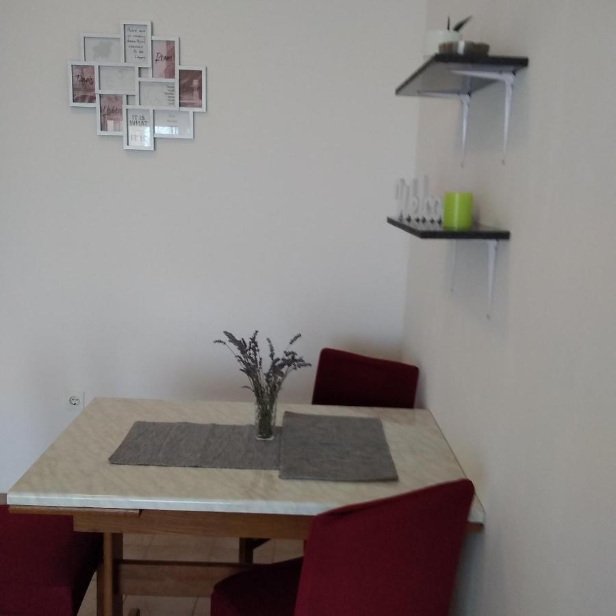 Apartmani Maja Pag Town Exteriör bild